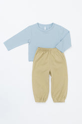 Avauma baby jogger set in Cloud Blue – light blue top and soft olive jogger pants for toddler girls